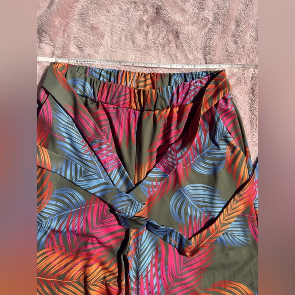 Tropical Leaf Print Wide-Leg Pants | Vacation Beach Lounge - Picture 4 of 7